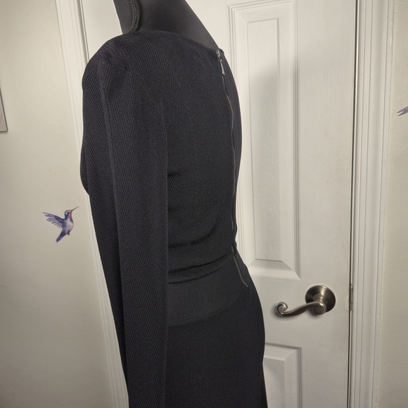 Classic Minimalist Black Fitted Ribbed Knit Dress by Laundry by Shelli Segal XS - Picture 3 of 7